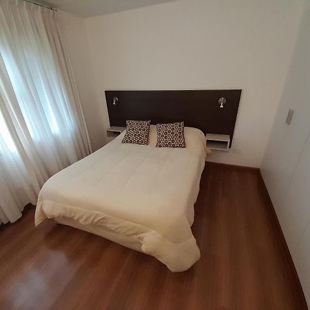 Апартаменты Departamento Centrico - 4 Personas Сан-Мартин-де-лос-Андес Экстерьер фото